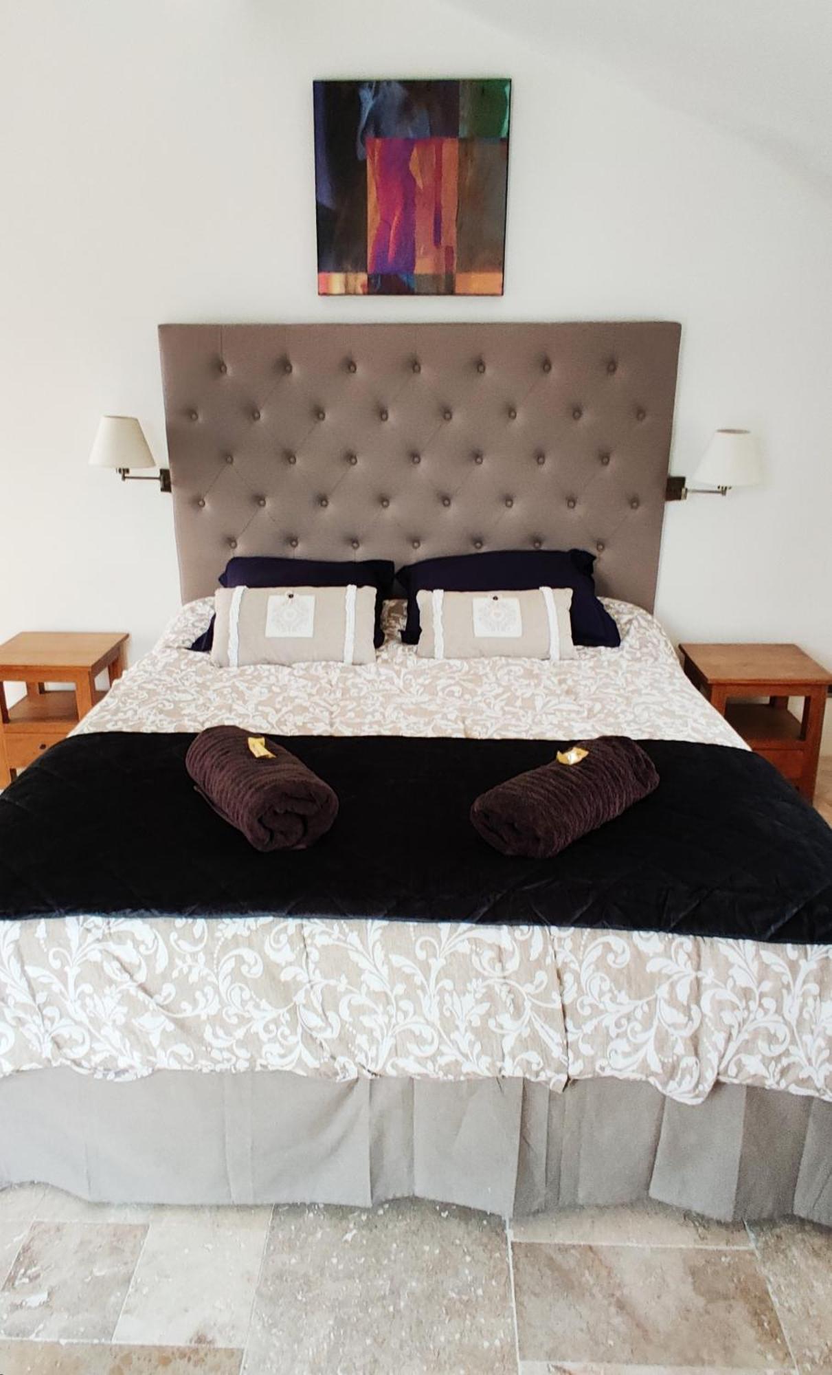 Chambre Cosy Avec Terrasse Sur La Colline Boisee, Parking Prive, Jardin, Calme, Climatisation, 10 Mn Pont Du Gard Num7 Рошфор-дю-Гар Екстериор снимка